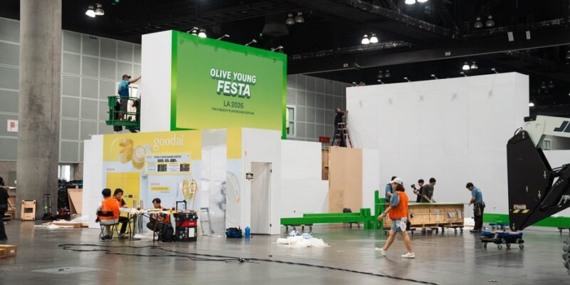 Installed Olive Young FESTA exhibit at the Los Angeles Convention Center for KCON 2026